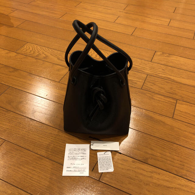 TOMORROWLAND(トゥモローランド)のVASIC BOND MINI BLACK レディースのバッグ(ハンドバッグ)の商品写真