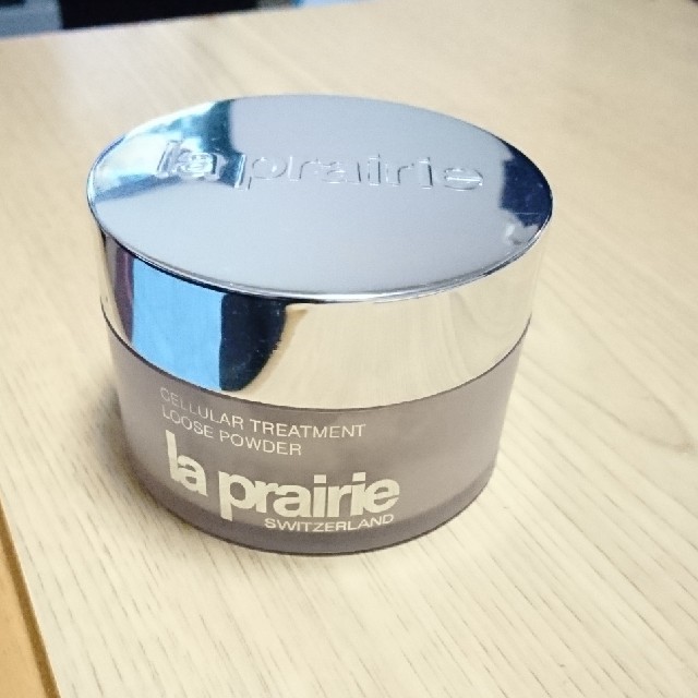 La Prairie(ラプレリー)のLa prairie ラ・プレリー　フェースパウダー0 コスメ/美容のベースメイク/化粧品(フェイスパウダー)の商品写真