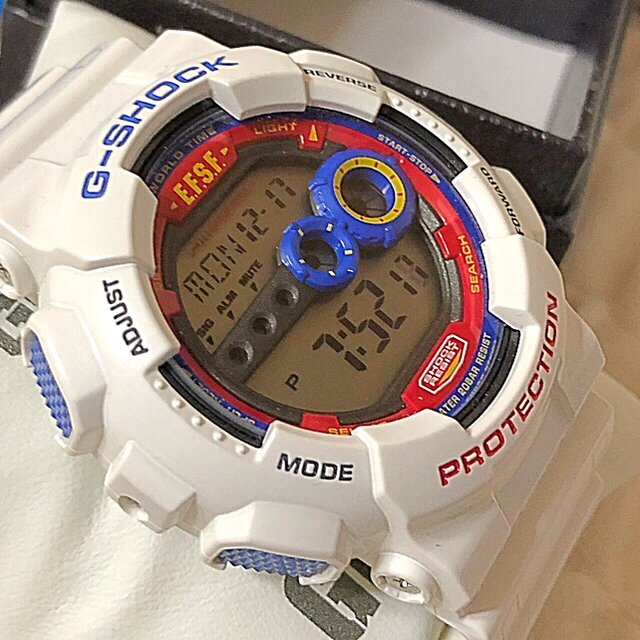 CASIO(カシオ)の本日限定価格　CASIO G-SHOCK GUNDAM ガンダム 35周年記念 メンズの時計(腕時計(デジタル))の商品写真