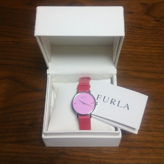 フルラ(Furla)の値下げ、プレゼントに！新品！フルラ FURLA ピンクの時計 電池なし(腕時計)