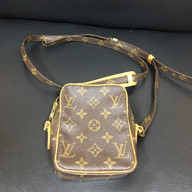 LOUIS VUITTON(ルイヴィトン)の【ルイヴィトン】モノグラム ミニタブーヌショルダーバッグ レディースのバッグ(ショルダーバッグ)の商品写真