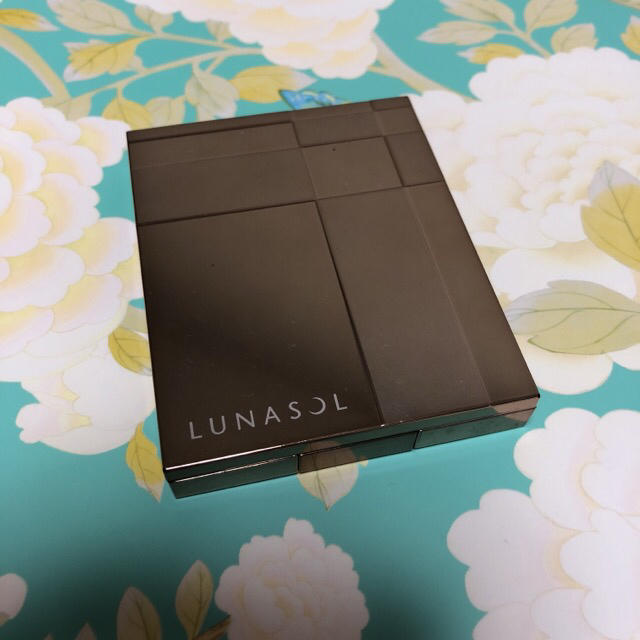 LUNASOL(ルナソル)のルナソル♡ジェミネイトアイズ コスメ/美容のベースメイク/化粧品(アイシャドウ)の商品写真