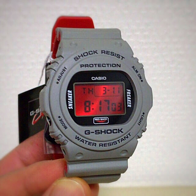 G-SHOCK(ジーショック)の咲良様専用 casio × sneakerfreaker  GSHOCK メンズの時計(腕時計(デジタル))の商品写真