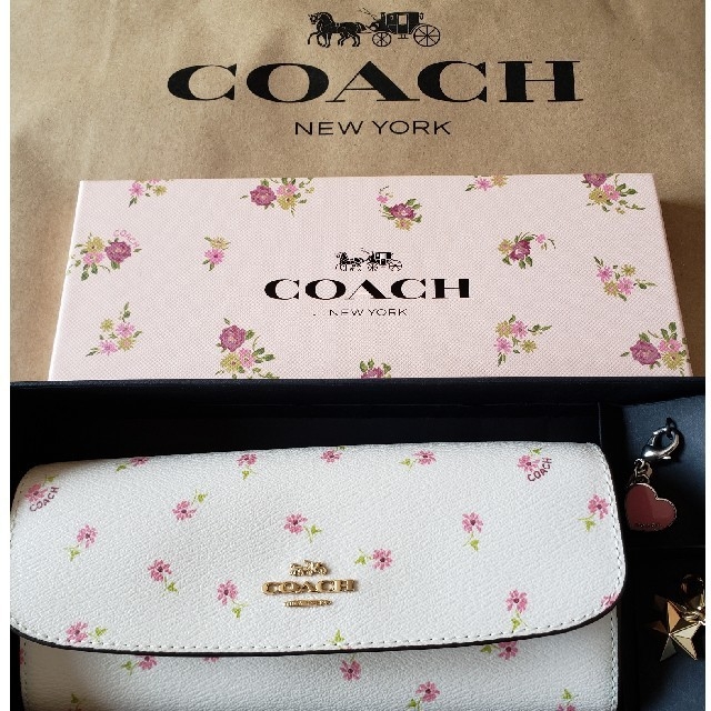 ファッション小物COACH 長財布 チャーム付き