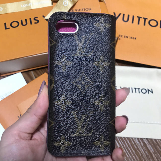 LOUIS VUITTON iPhone7ケーススマホアクセサリー