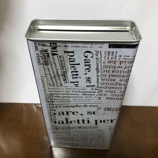 《値下げ中》お札の貯金箱 お札貯金箱  モダン柄 送料込み  新品未開封(日用品/生活雑貨)