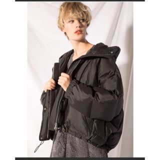 FRAY I.D - 今期新作 FRAYID ルーズショートダウン BLK 1 完売の通販