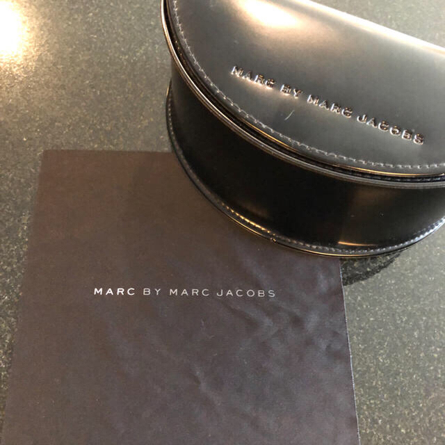 MARC BY MARC JACOBS(マークバイマークジェイコブス)のマークジェイコブス サングラス レディースのファッション小物(サングラス/メガネ)の商品写真