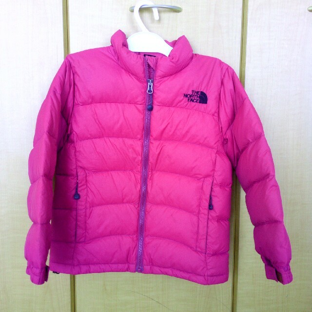 THE NORTH FACE(ザノースフェイス)のダウンジャケット120（ザ・ノース・フェイス） キッズ/ベビー/マタニティのキッズ服女の子用(90cm~)(ジャケット/上着)の商品写真