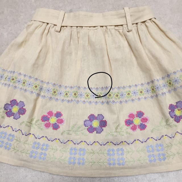 Par Avion(パラビオン)のParAvion刺繍スカート レディースのスカート(ミニスカート)の商品写真