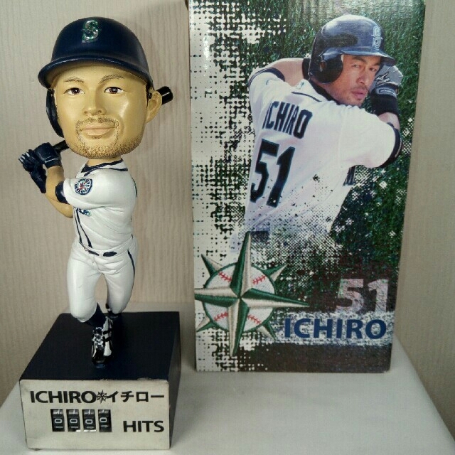 いちばん安い イチロー/ヒットカウンター付きボブルヘッド人形 (2011
