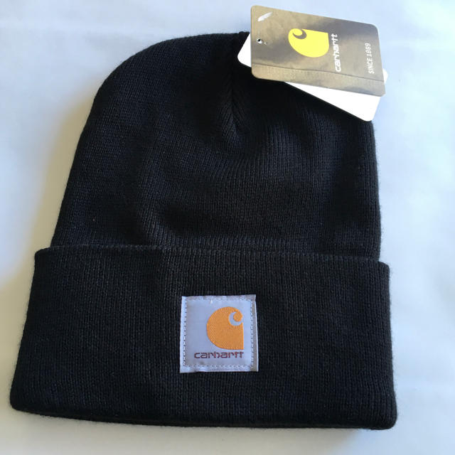 carhartt(カーハート)の送料無料!Carhartt カーハート ニットキャップ ブラック 新品【BK9】 メンズの帽子(ニット帽/ビーニー)の商品写真