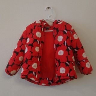 マリメッコ(marimekko)のマリメッコ ダウン 104cm 4y (ジャケット/上着)