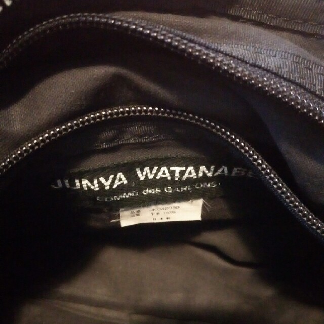 JUNYA WATANABE(ジュンヤワタナベ)のコムデギャルソン　値下げ　ジュンヤ　エナメルレザーウェストバッグ レディースのバッグ(ボディバッグ/ウエストポーチ)の商品写真