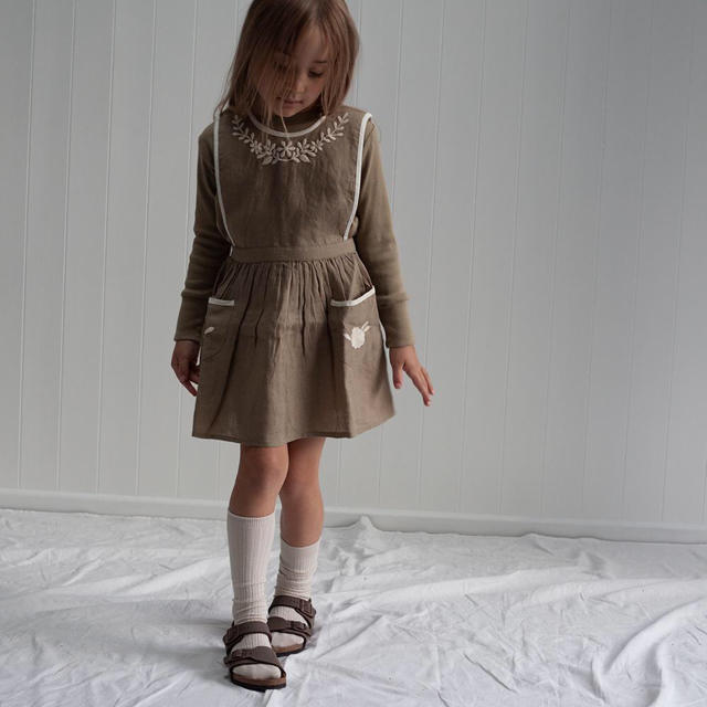 お年玉セール特価 新品!タグ付き!希少!apolina kids sage エプロン