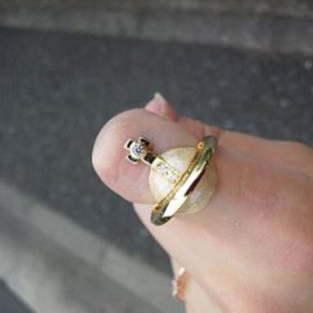 Vivienne Westwood(ヴィヴィアンウエストウッド)のVivienne☆ソリッドオーブリング レディースのアクセサリー(リング(指輪))の商品写真
