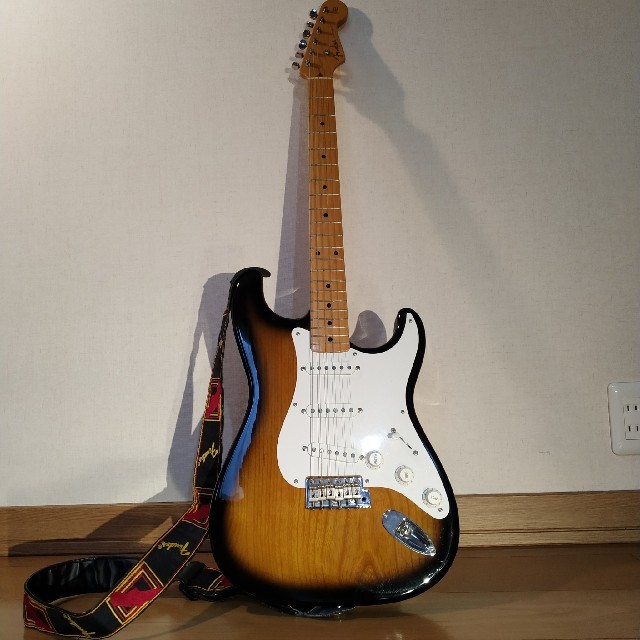 Fender ストラトキャスター エレキギター