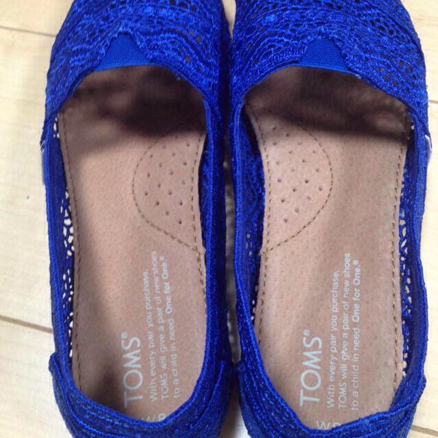 TOMS＊Crochetコバルトブルー レディースの靴/シューズ(サンダル)の商品写真