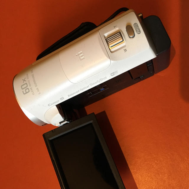 SONY(ソニー)のふうりんさん専用 SONY ビデオカメラ HDR-PJ670 ホワイト スマホ/家電/カメラのカメラ(ビデオカメラ)の商品写真