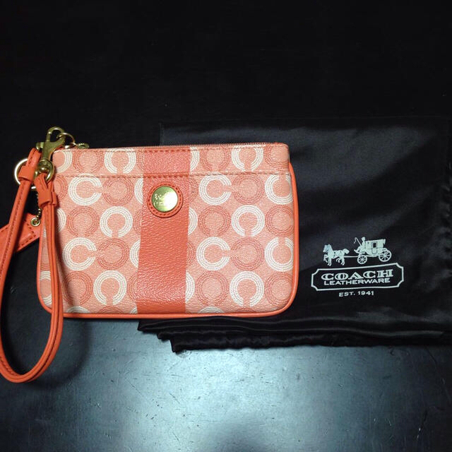 COACH(コーチ)の《超美品》COACHリストレット レディースのファッション小物(ポーチ)の商品写真