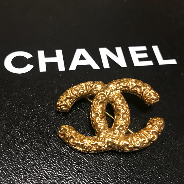 CHANEL - CHANEL シャネル ブローチ ヴィンテージ ゴールドの通販 by ヌピコ's shop｜シャネルならラクマ