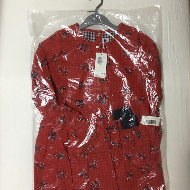 PETIT BATEAU(プチバトー)の新品 プチバトー チュビック フラワー ワンピース 10ans 12ans キッズ/ベビー/マタニティのキッズ服女の子用(90cm~)(ワンピース)の商品写真