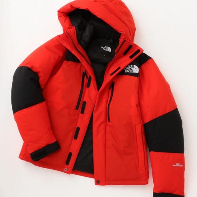 THE NORTH FACE(ザノースフェイス)のTHE NORTH FACE　バルトロライトジャケット　ファイアリーレッド　L メンズのジャケット/アウター(ダウンジャケット)の商品写真