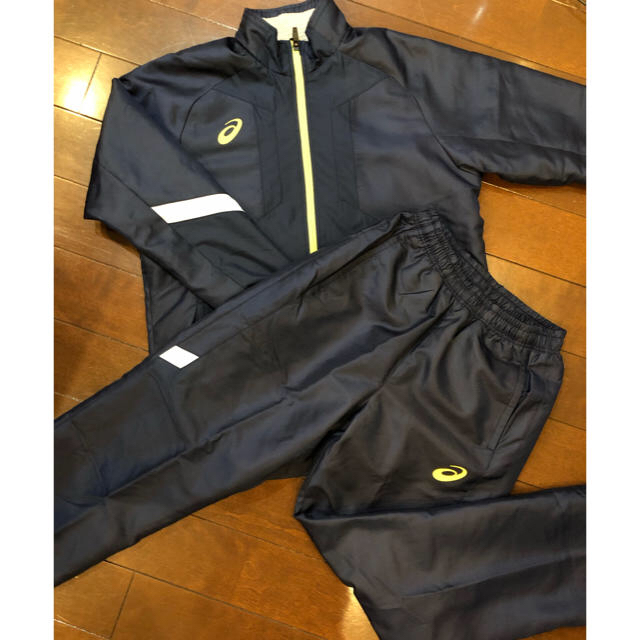 asics(アシックス)の売り切れました。 キッズ/ベビー/マタニティのキッズ服男の子用(90cm~)(ジャケット/上着)の商品写真