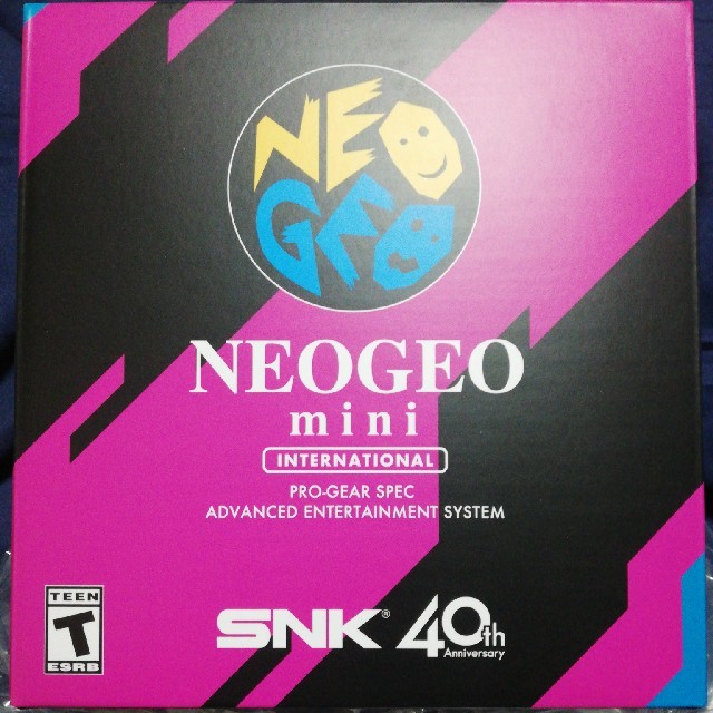 NEOGEO(ネオジオ)のNEOGEO mini エンタメ/ホビーのゲームソフト/ゲーム機本体(家庭用ゲーム機本体)の商品写真