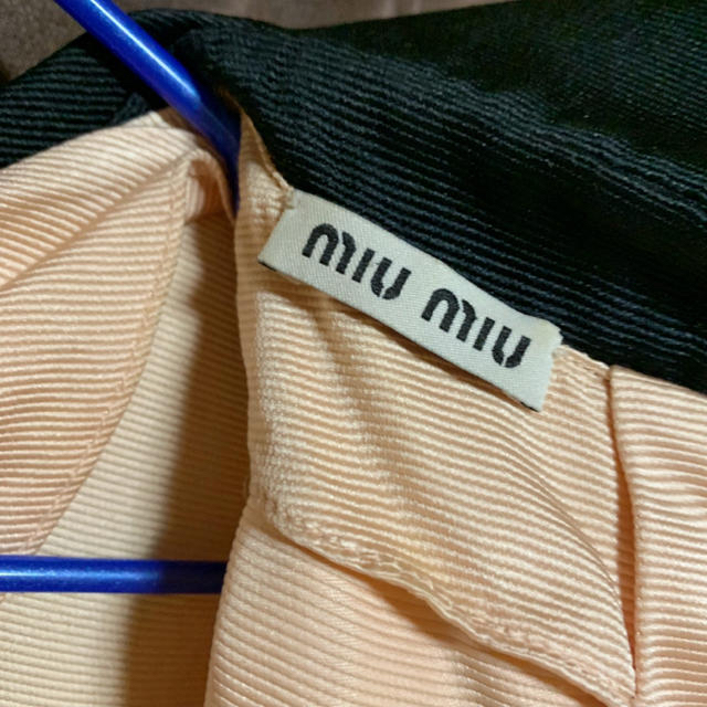 miumiu(ミュウミュウ)のmiumiu ビジュー シルクブラウス レディースのトップス(シャツ/ブラウス(長袖/七分))の商品写真