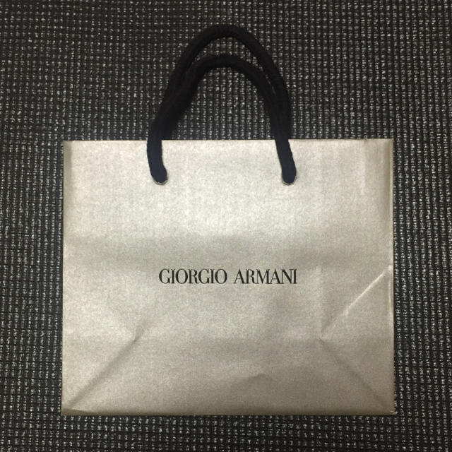 Giorgio Armani(ジョルジオアルマーニ)のペーパーバッグ♡ジョルジオアルマーニ レディースのバッグ(ショップ袋)の商品写真