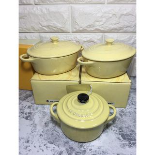 ルクルーゼ(LE CREUSET)のルクルーゼ  クリームイエロー ミニオーバルココット、ミニココット 新品未使用(食器)