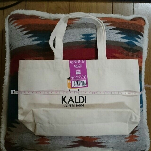 KALDI♪紅茶の日限定バッグとジャンナッツティートレー♪ レディースのバッグ(トートバッグ)の商品写真