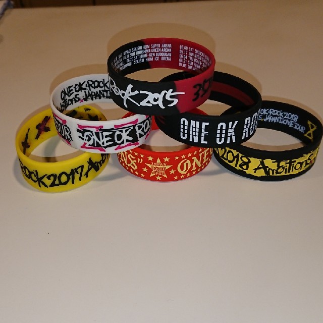 ONE OK ROCK(ワンオクロック)のONE OK ROCK ラババン Yuki様専用 エンタメ/ホビーのタレントグッズ(ミュージシャン)の商品写真