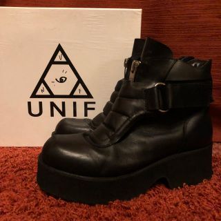 ユニフ(UNIF)の専用(ブーツ)