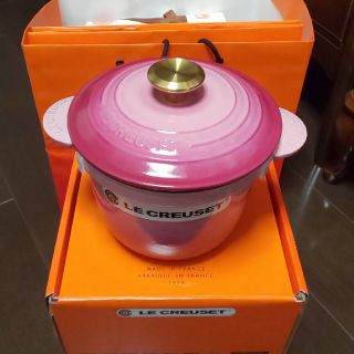 ルクルーゼ(LE CREUSET)の【送料込】ルクルーゼ  エブリィ(ベリー)(鍋/フライパン)