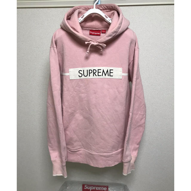 Supreme(シュプリーム)のSupreme ロゴパーカー メンズのトップス(パーカー)の商品写真