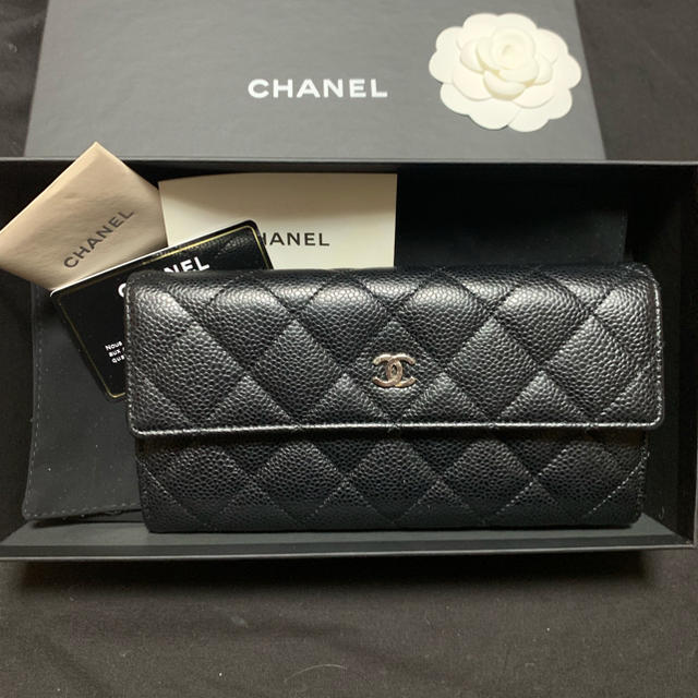 CHANEL キャビアスキン長財布♡