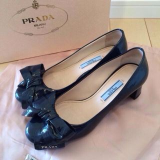 プラダ(PRADA)のPRADA エナメルパンプス 美品(ハイヒール/パンプス)