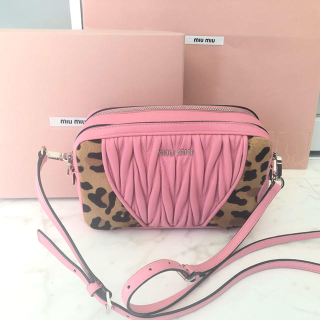 買得 miumiu - ⚠️JILL MIUMIU 今期流行レオパード柄ショルダーバッグ