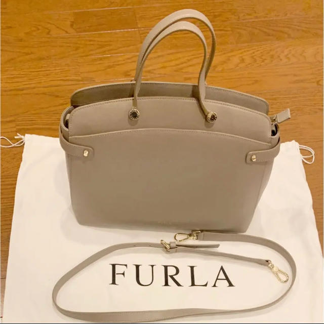 フルラ FURULA 美品 ショルダーバッグ ハンドバッグ