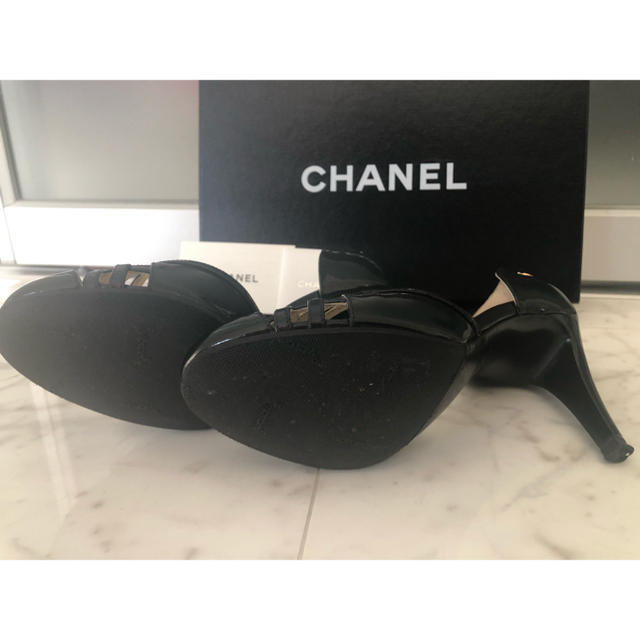 CHANEL(シャネル)の美品 CHANELシャネル パンプス サンダル パテント エナメル レディースの靴/シューズ(ハイヒール/パンプス)の商品写真