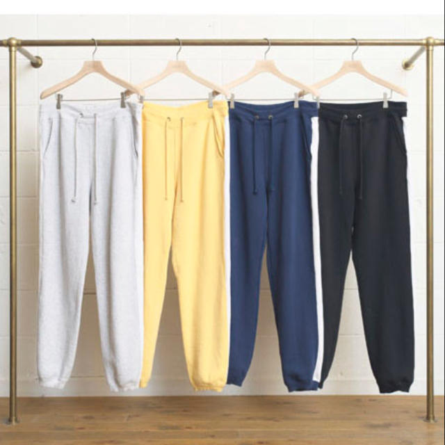 UNUSED / line sweat pants. UNUSED / line sweat pants.