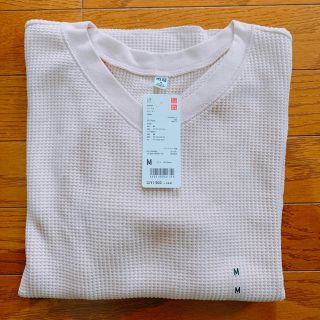 ユニクロ(UNIQLO)のユニクロ ワッフルVネック Mサイズ(カットソー(長袖/七分))