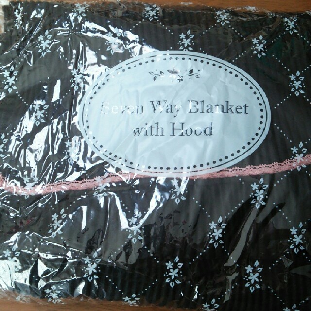 Seven Way Blanket with Hood☆ｶﾗｰ:ﾌﾞﾗｯｸ