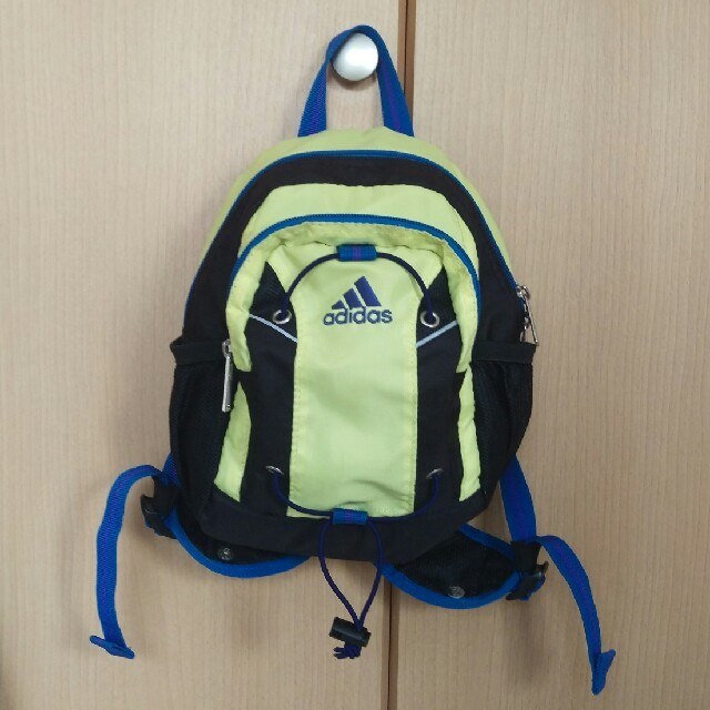 adidas(アディダス)の再々値下げしました！アディダス　ベビー&キッズリュック キッズ/ベビー/マタニティのこども用バッグ(リュックサック)の商品写真