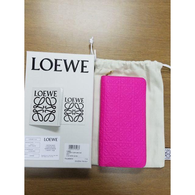 LOEWE(ロエベ)のLOEWE ロエベ エンボス レザー ジップ 長財布 Pink レディースのファッション小物(財布)の商品写真