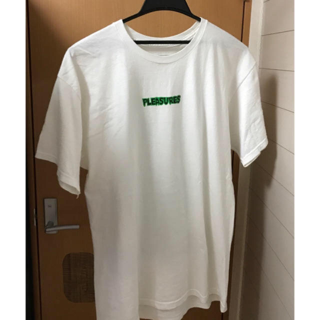 Supreme(シュプリーム)のpleasures Tシャツ メンズのトップス(Tシャツ/カットソー(半袖/袖なし))の商品写真