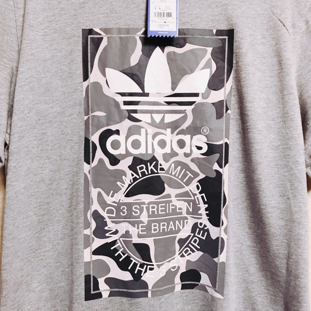 adidas(アディダス)の【新品未使用品】adidas Originals/CAMO LABEL Tシャツ メンズのトップス(Tシャツ/カットソー(半袖/袖なし))の商品写真