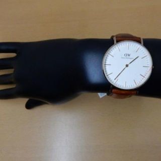 ダニエルウェリントン(Daniel Wellington)の未使用品　ダニエルウェリントン　ユニセックス  レザーバンド 腕時計　ブラウン(腕時計)